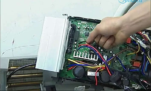 西乡塘美的空调电话是多少